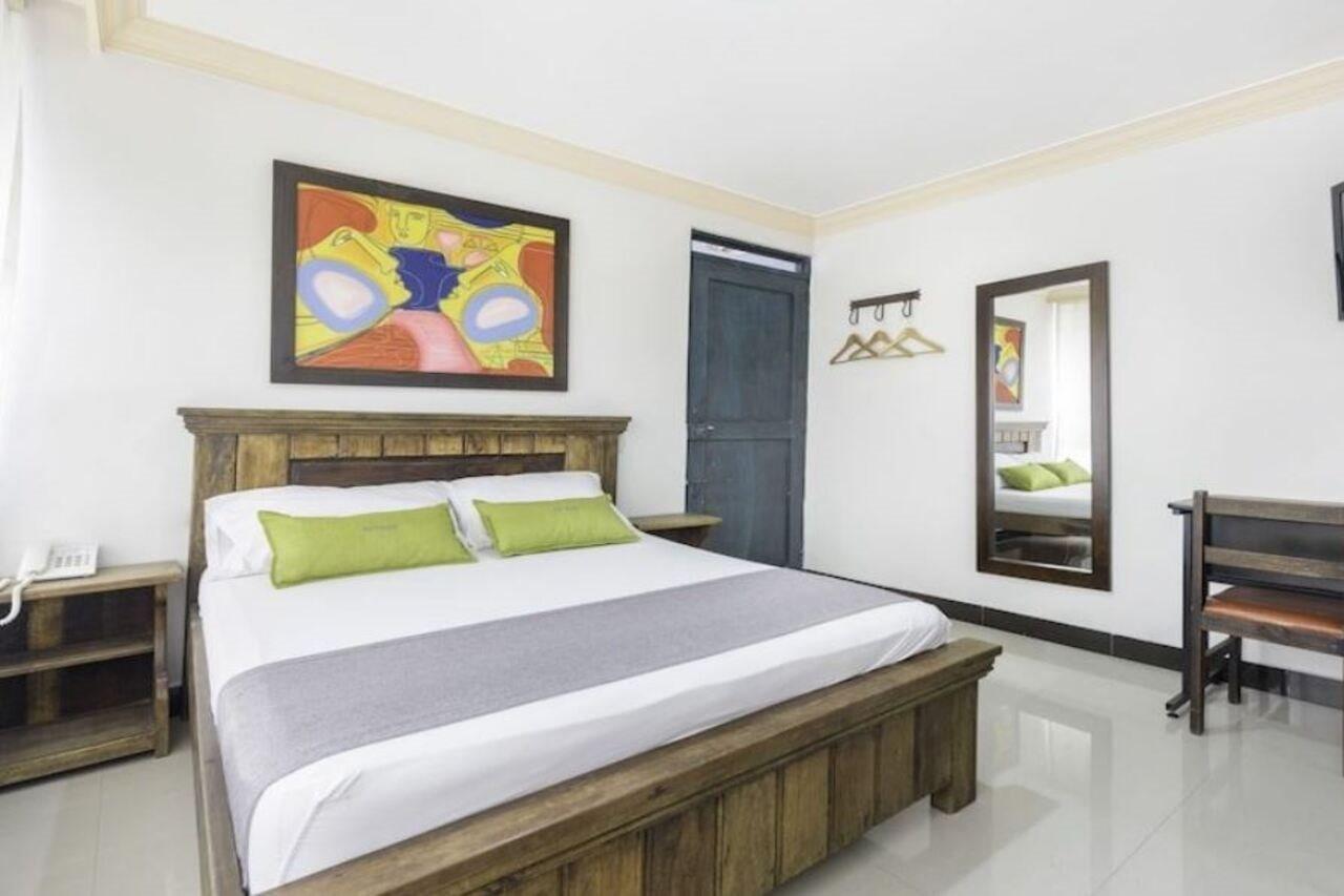 Ayenda 1120 Hotel Comercial Pereira Esterno foto