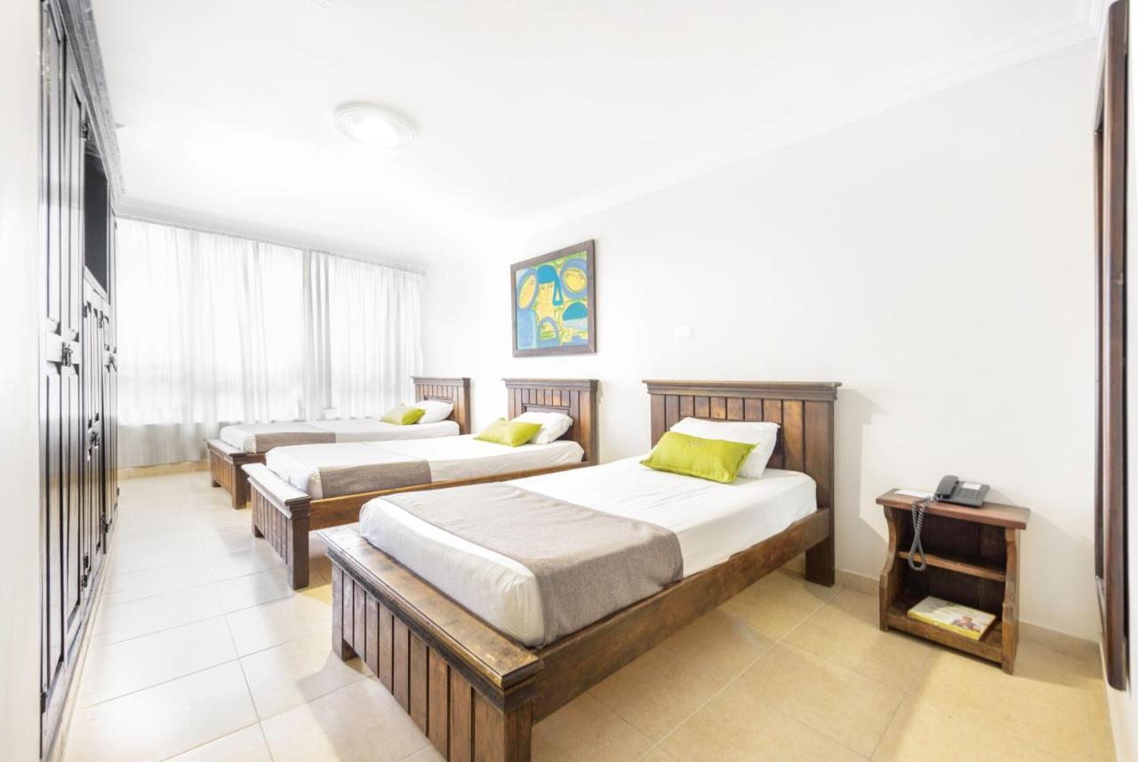 Ayenda 1120 Hotel Comercial Pereira Esterno foto